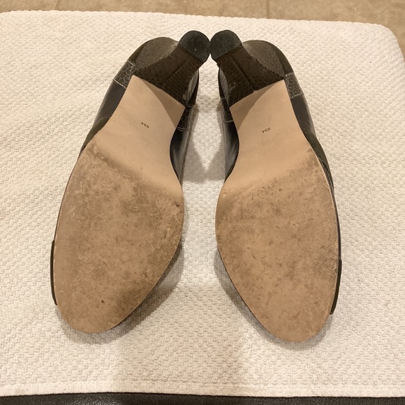 Bisou Bisou Michele Bohbot Retro Leather and Suede Peep Toe Pumps Heels Size 8M - Picture 4 of 14